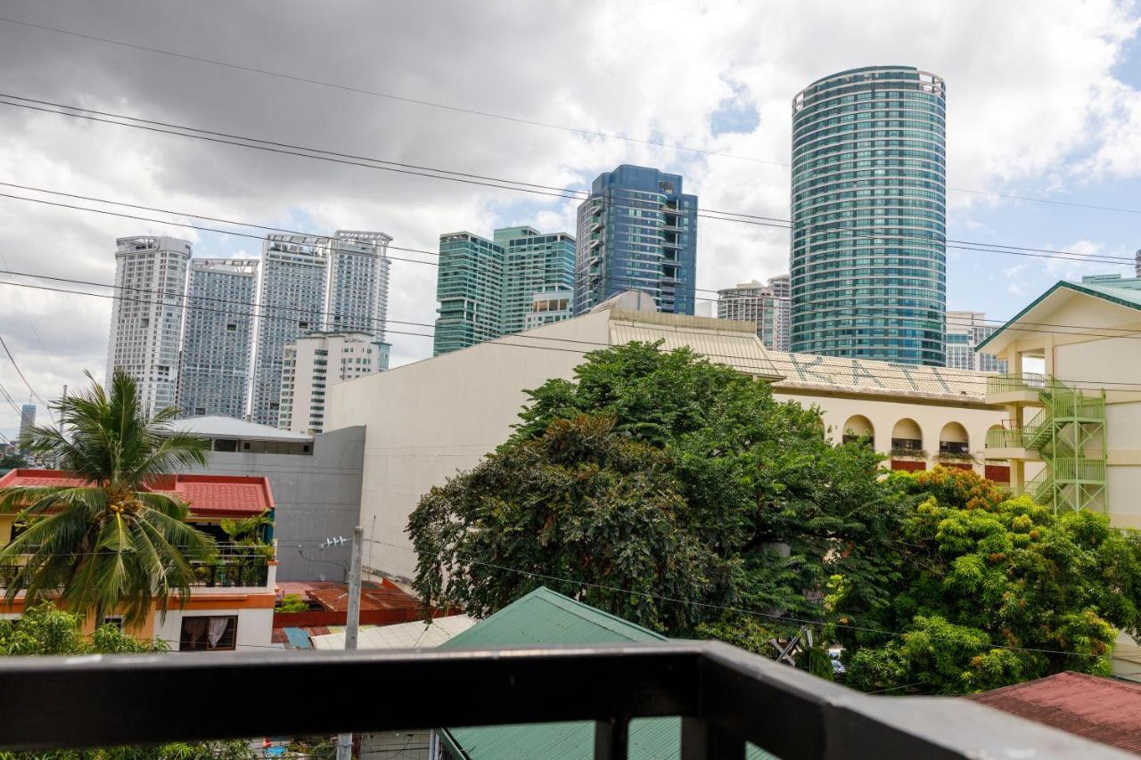 5880 Enriquez Residences Manila Exteriör bild
