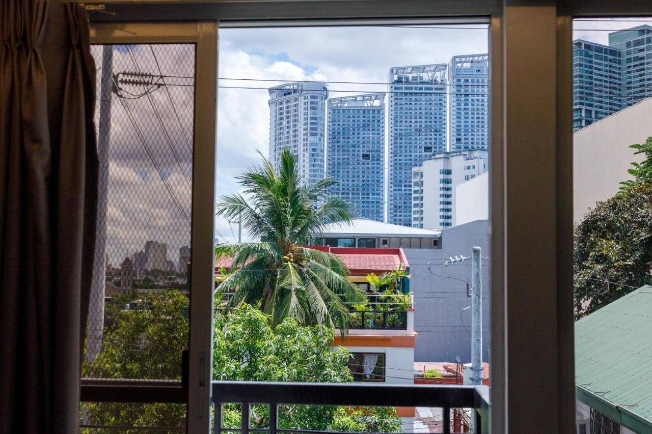 5880 Enriquez Residences Manila Exteriör bild