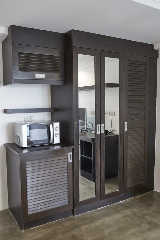 5880 Enriquez Residences Manila Exteriör bild